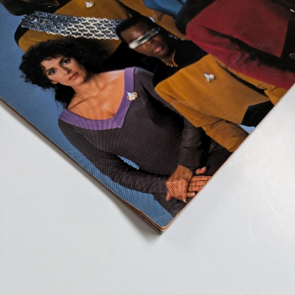 Vintage Star Trek The Next Generation 1994 Calendar Used - Picture 8 of 10